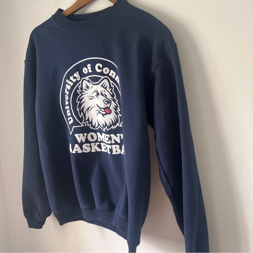 Gildan Blue Crew Neck Sweater with UCONN Basketball   Womens Size Small - Picture 4 of 5
